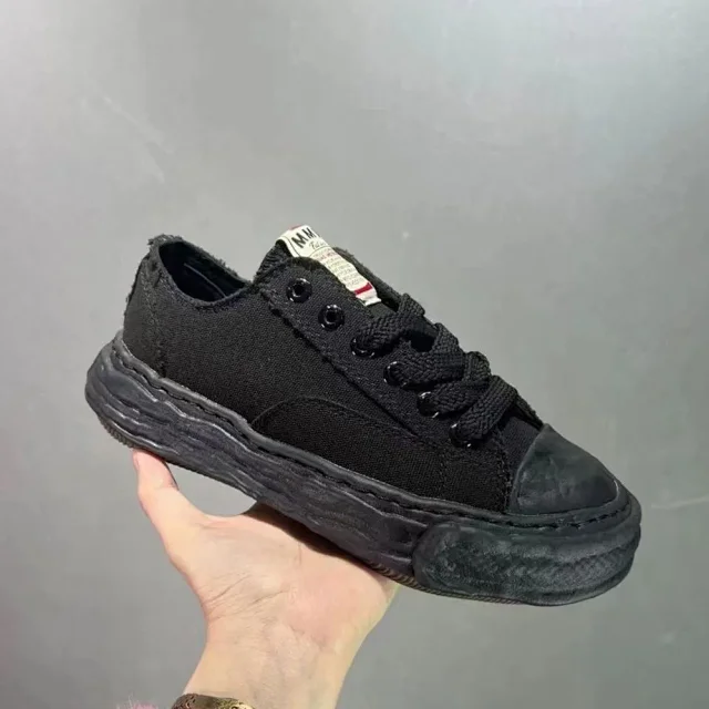Maison Mihara Yasuhiro Sneakers Distressed Canvas Low-Top product detail image 11