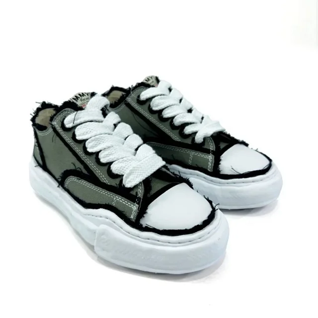 Maison Mihara Yasuhiro Sneakers Distressed Canvas Low-Top product detail image 14