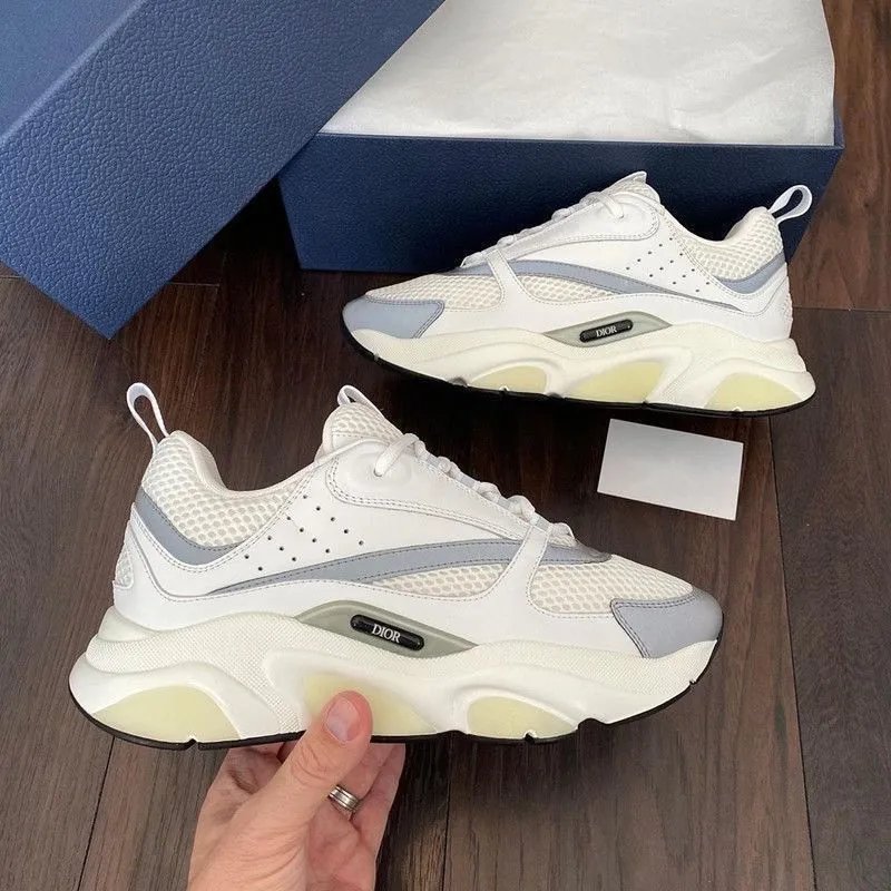 Di * or B22 shoes