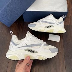 Di * or B22 shoes