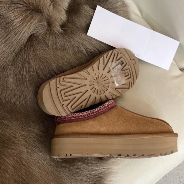 UGG Tasman Black Shearling-Lined Slipper Boots - 20