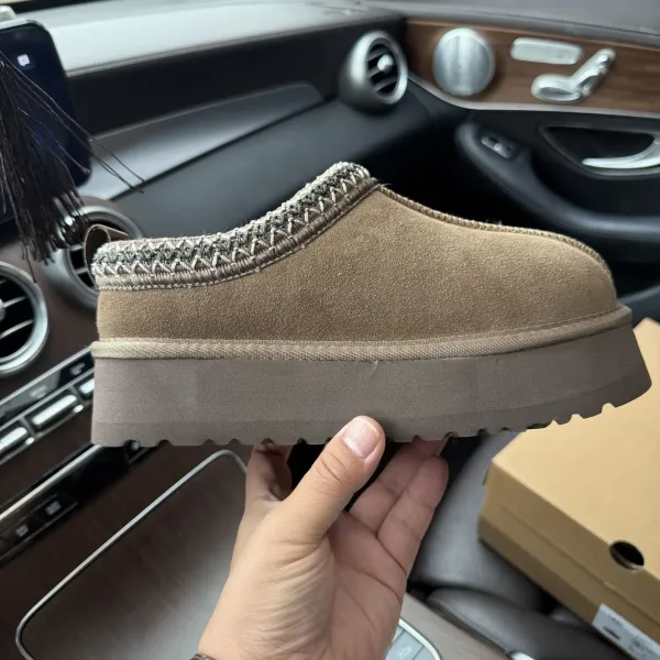 UGG Tasman Black Shearling-Lined Slipper Boots - 24