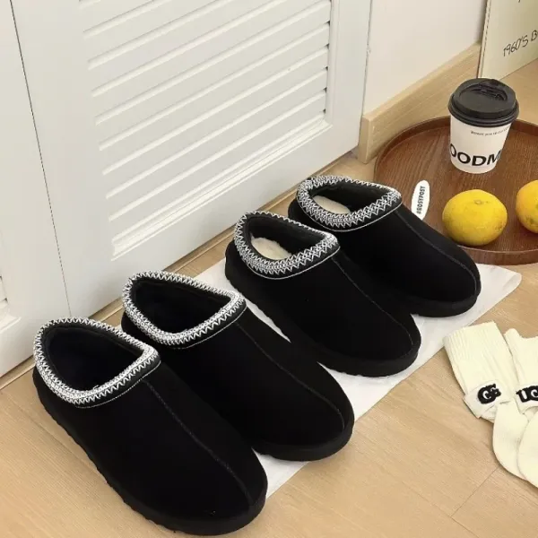 UGG Tasman Black Shearling-Lined Slipper Boots - 41