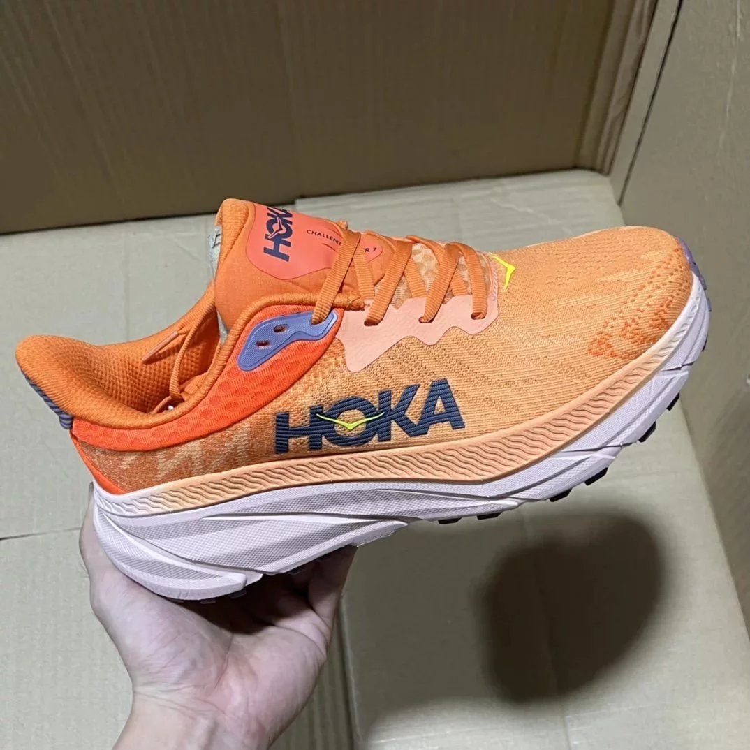 Orange M4-HOKA001