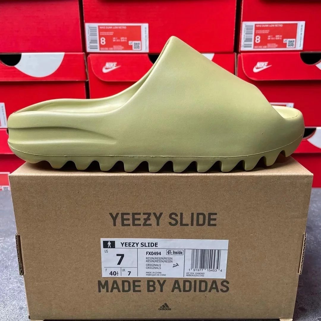 Coconut slippers in green FZ0494