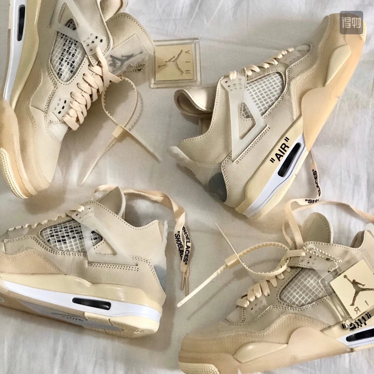 Aj4 White Sail AJ4 owAJ4 Co branded pk/oh/h12 Edition Collection