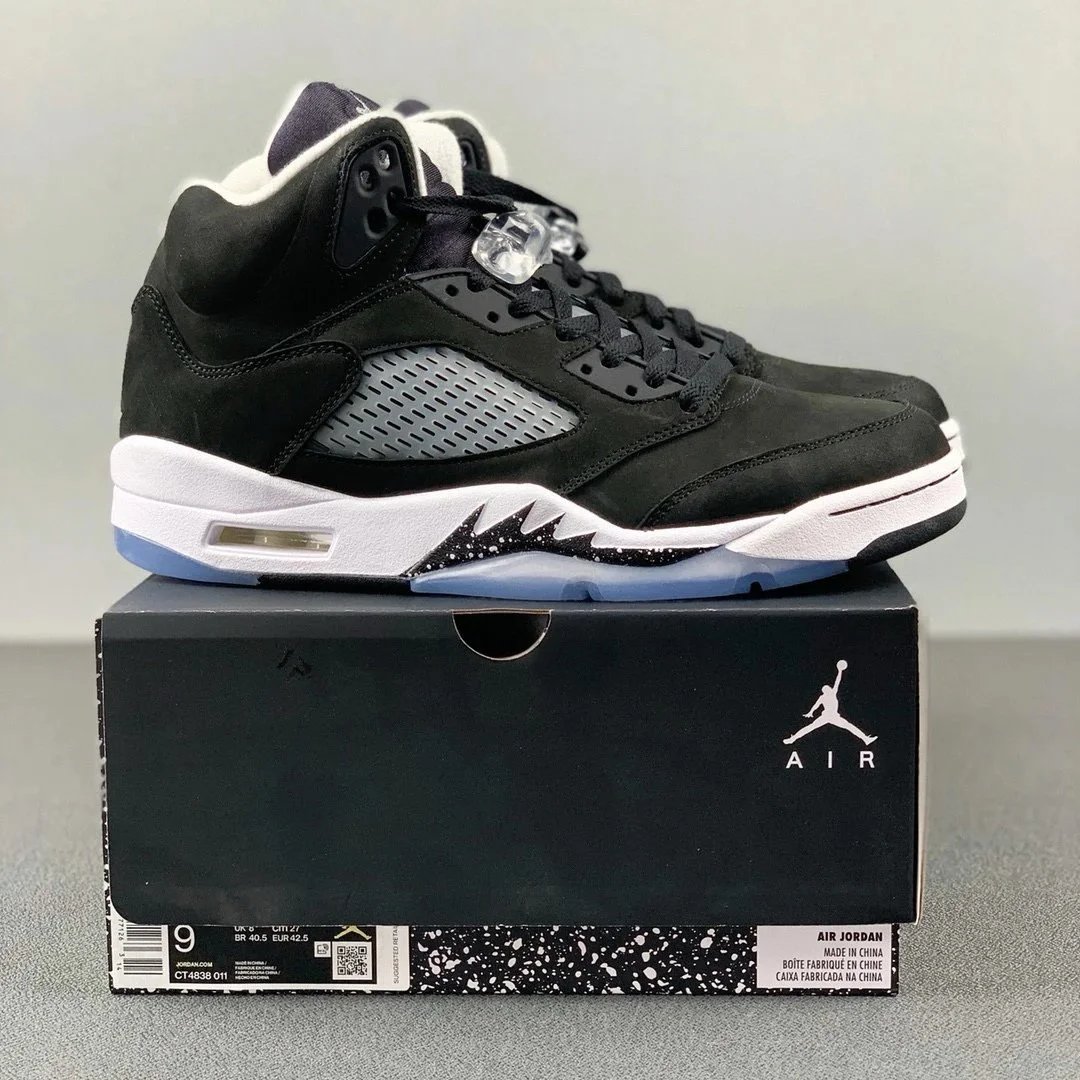 Y3 Special AJ5 Black and White