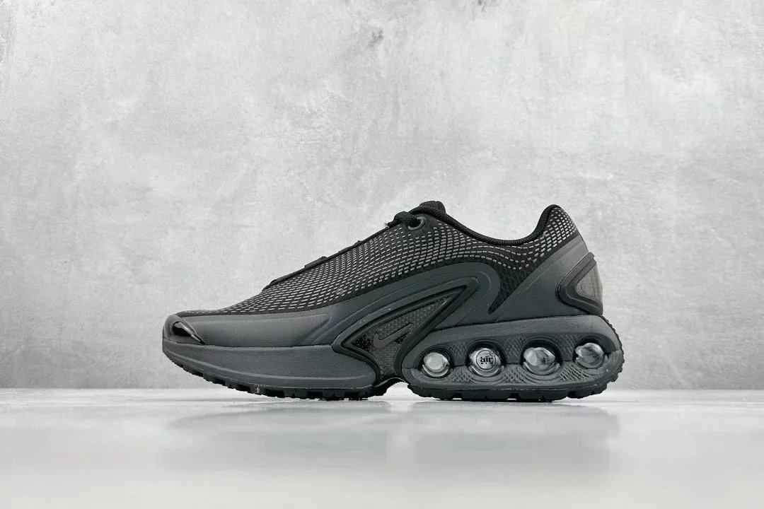 All Black DV3337-002