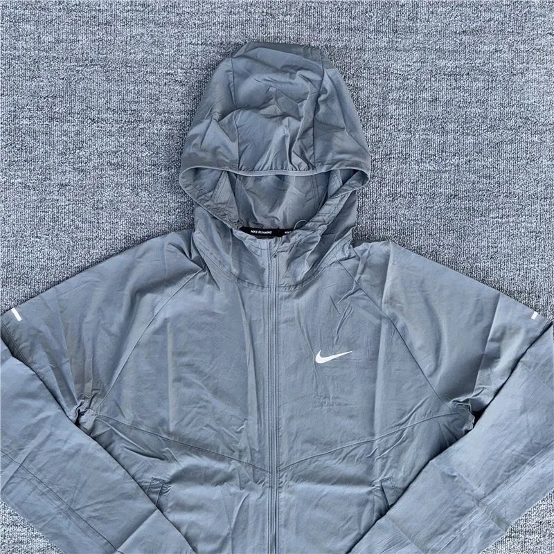 Nike Windrunner Black Windbreaker - 17