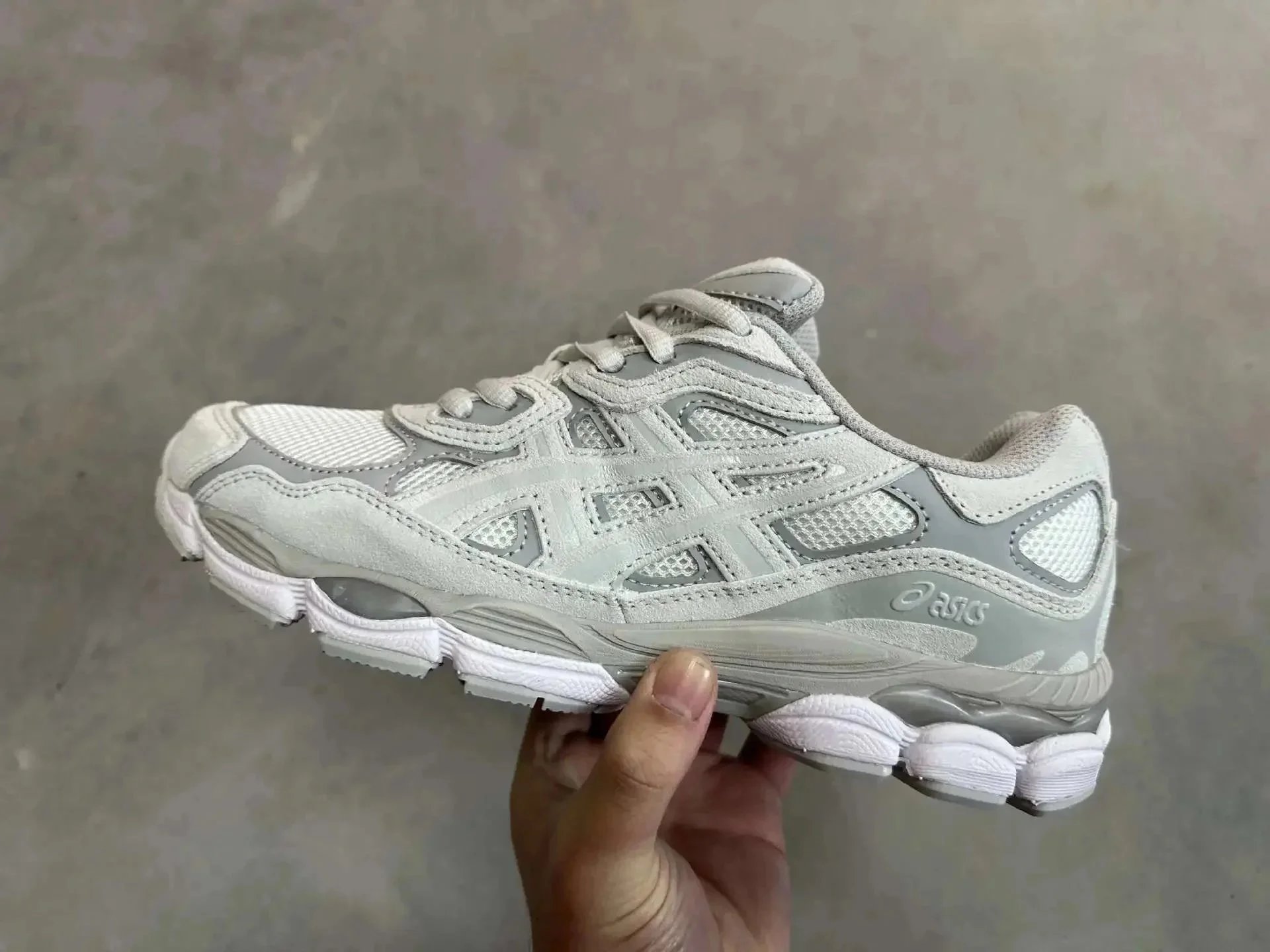 Cream White Gray 1203A663101-030