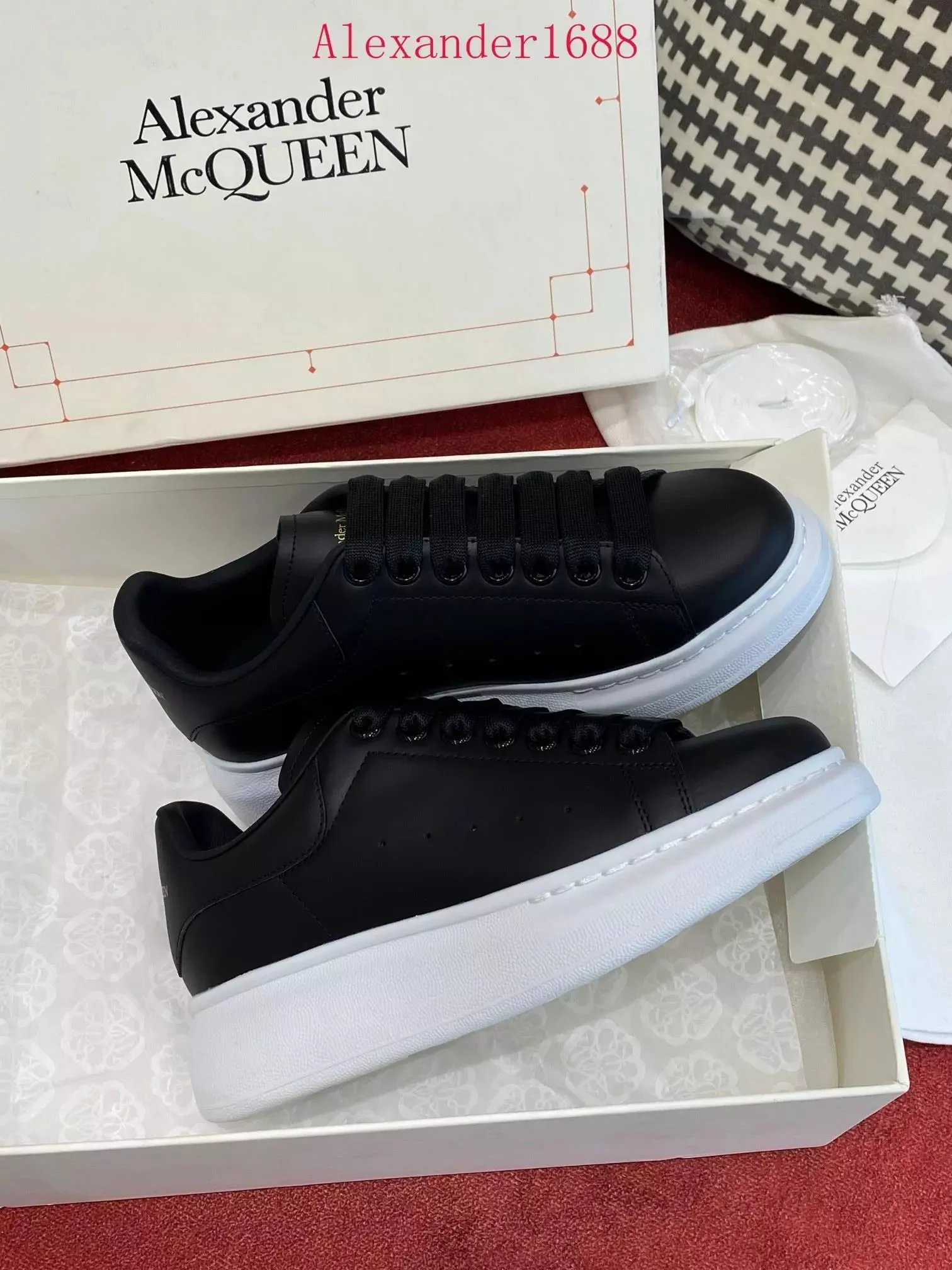 Trendy batch shoes AA