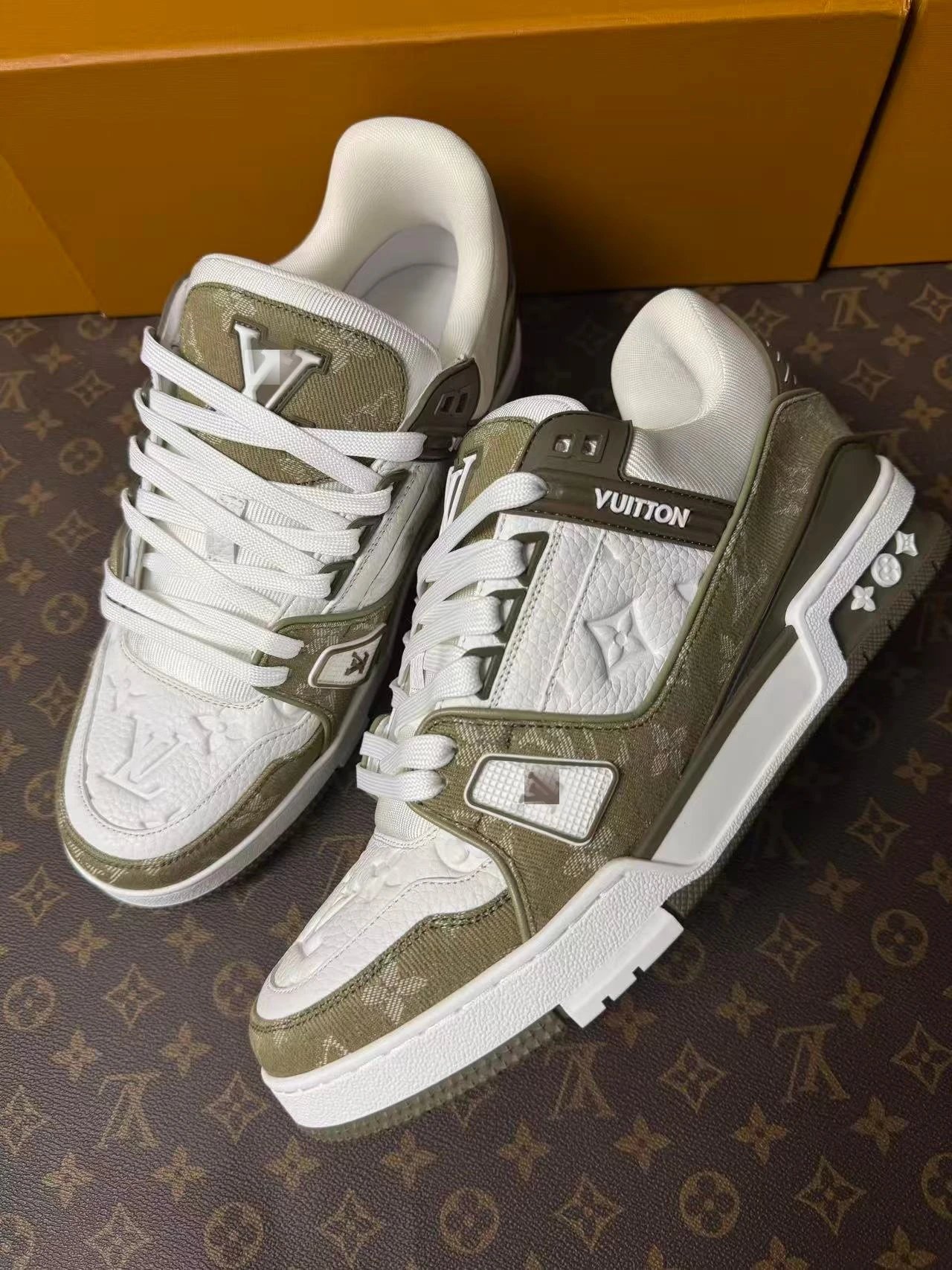 Louis Vuitton Trainer Low Beige White Sneakers - 20