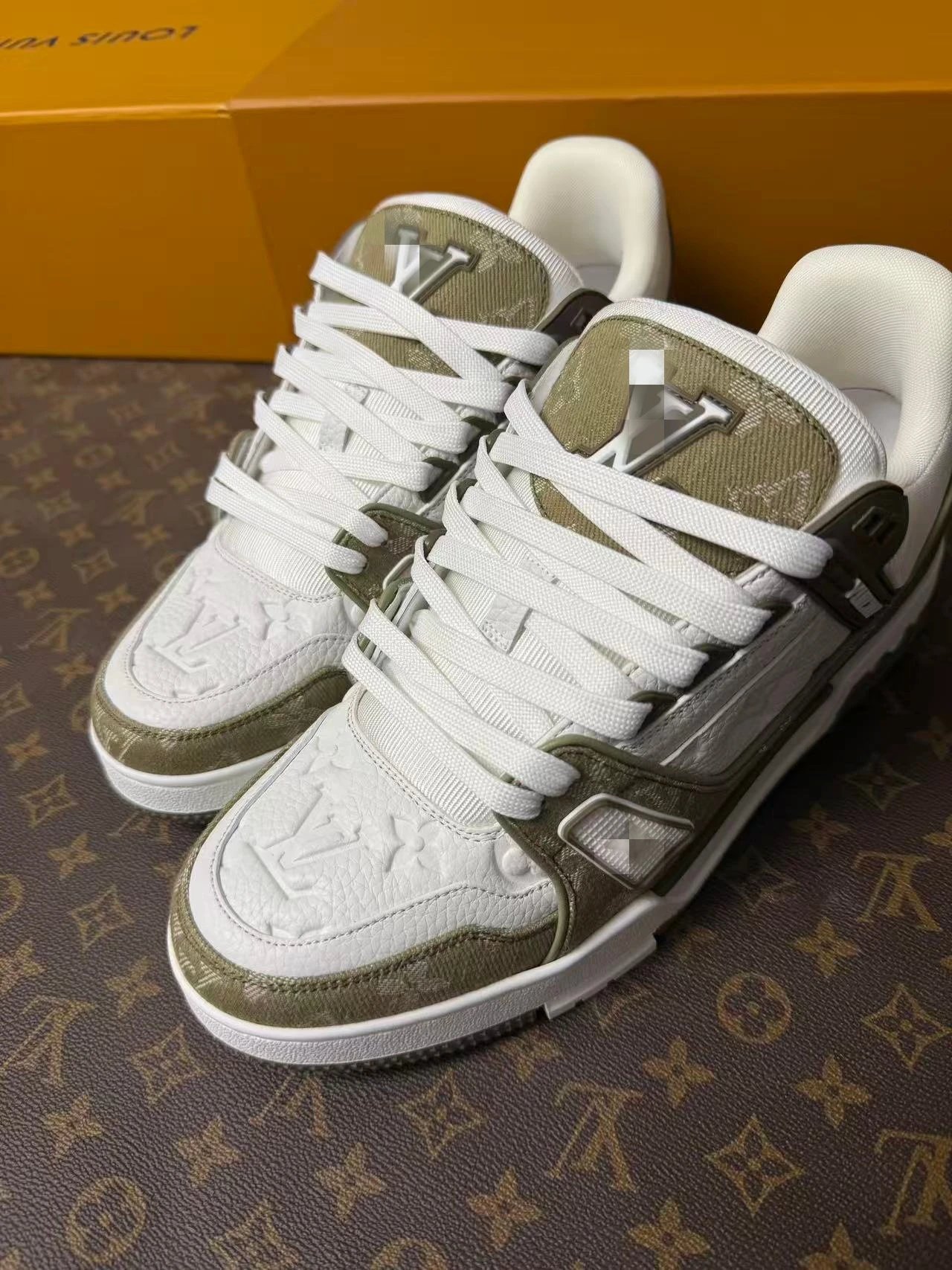 Louis Vuitton Trainer Low Beige White Sneakers - 16
