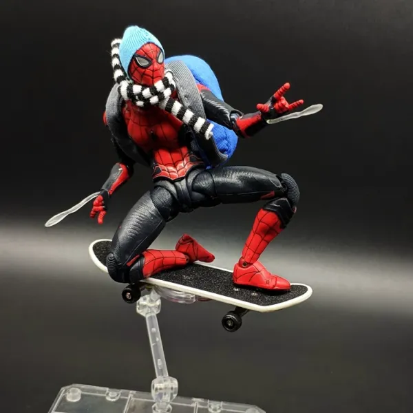 Design Marvel Spider-Man Homecoming Outfit Action Figure with Skateboard and Accessories Electronics - 11
