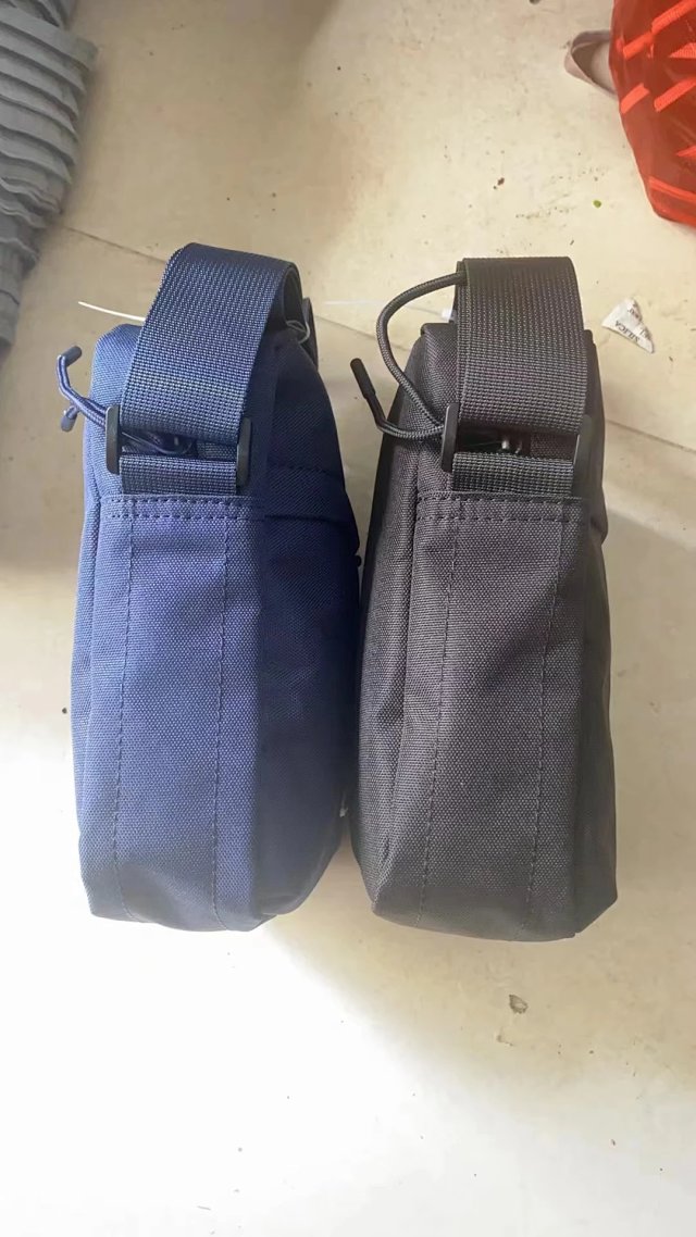 Lacoste Bag: seller detail photo 3