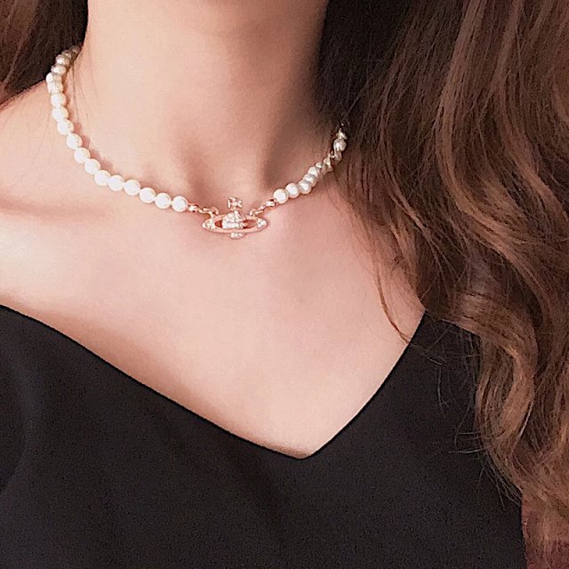 Vivienne Westwood Necklace: seller detail photo 6