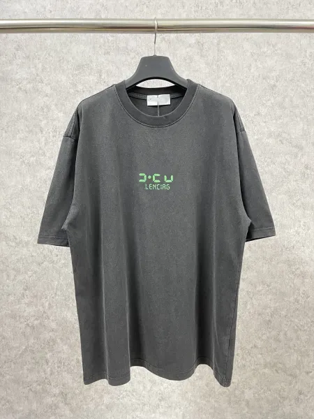 Design Lenciar D·CU Oversized Washed Gray T-Shirt T-Shirts - 1