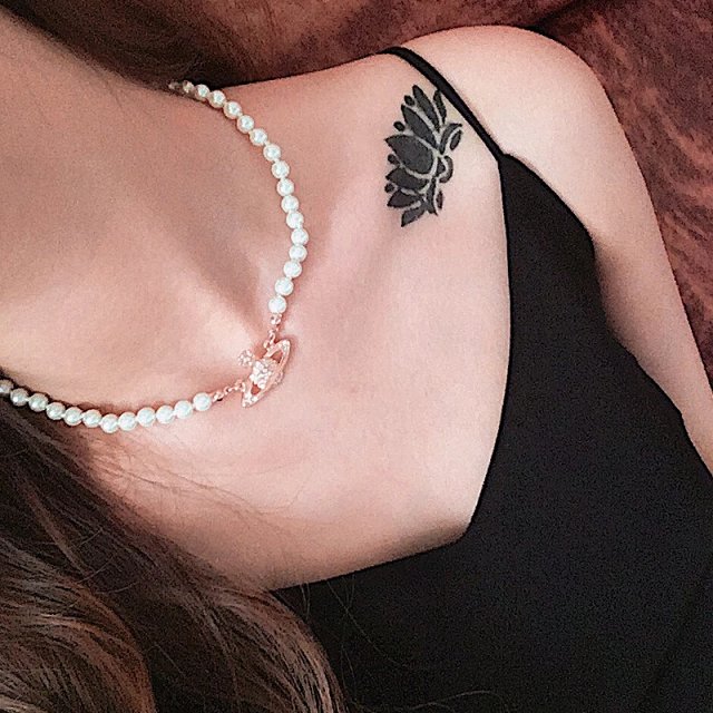 Vivienne Westwood Necklace: seller detail photo 5