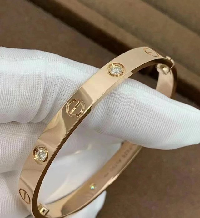 Cartier Bracelet: seller detail photo 14