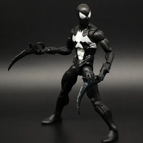 Design Marvel Spider-Man Homecoming Outfit Action Figure with Skateboard and Accessories Electronics - 5