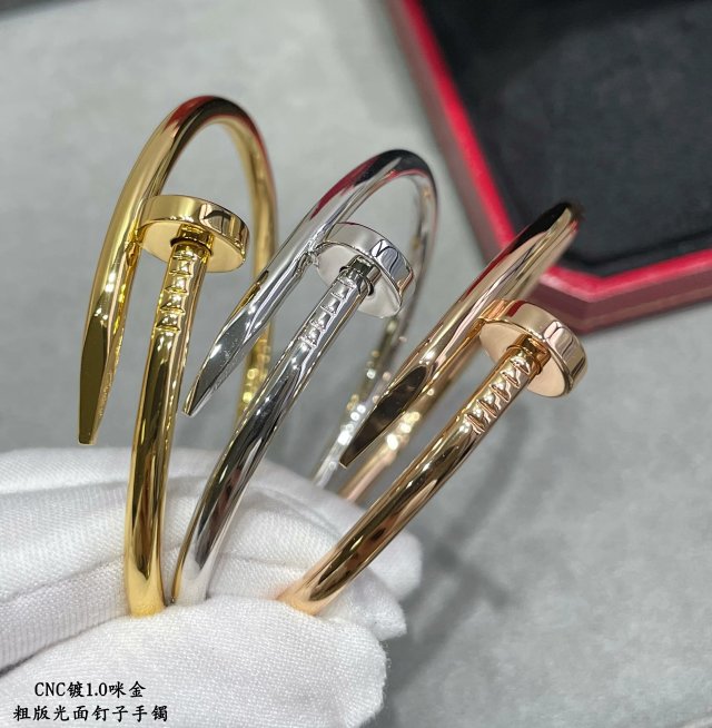 Cartier bracelets: seller detail photo 5