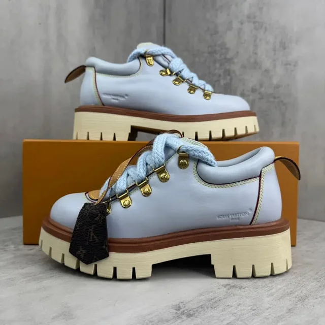 Louis Vuitton Lace-Up Lug-Sole Ankle Boots product detail image 7