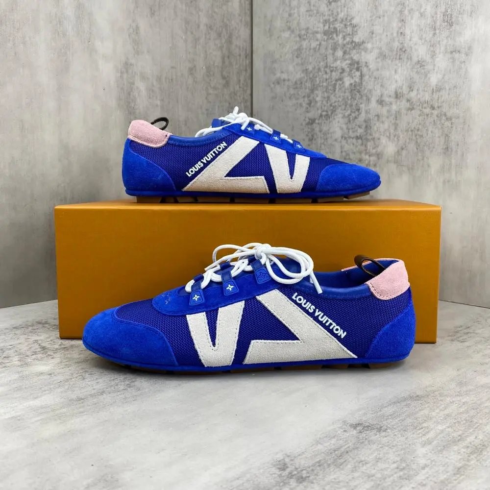 Louis Vuitton Sneakers Low-Top Lace-Up with Oversized LV Motif image 5