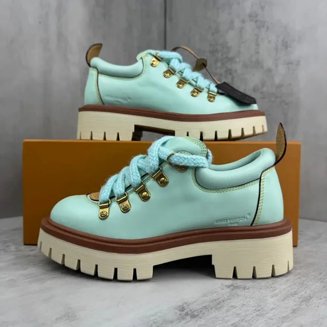 Louis Vuitton Lace-Up Lug-Sole Ankle Boots product detail image 6