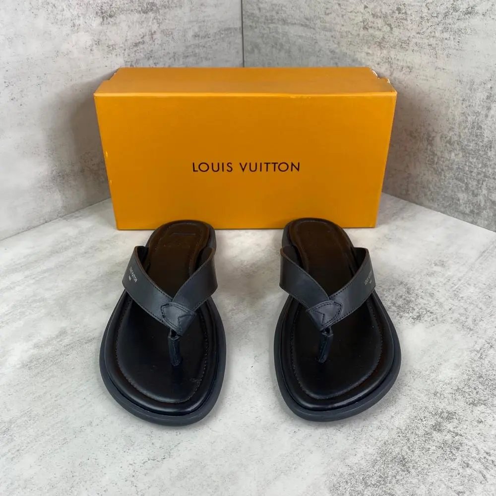 Louis Vuitton Slippers Thong — Style 4