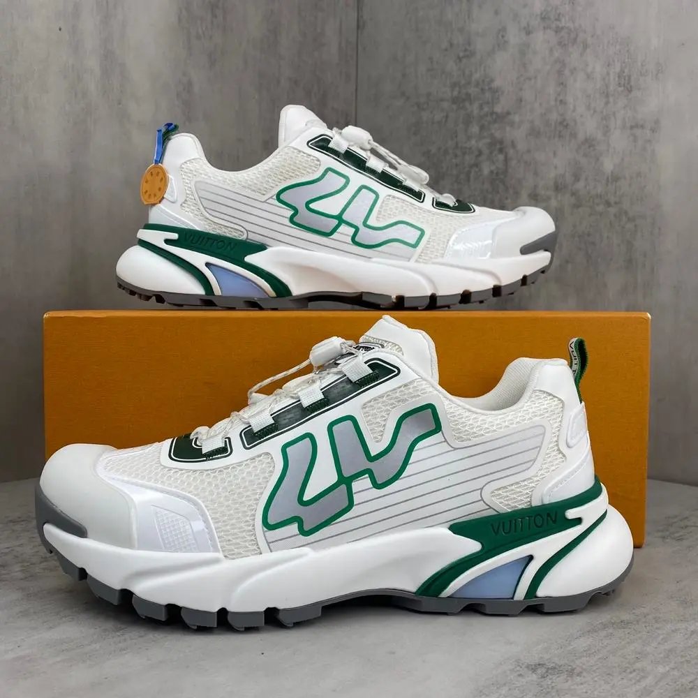 Louis Vuitton Sneakers Chunky mesh with oversized LV side logo — Style 1