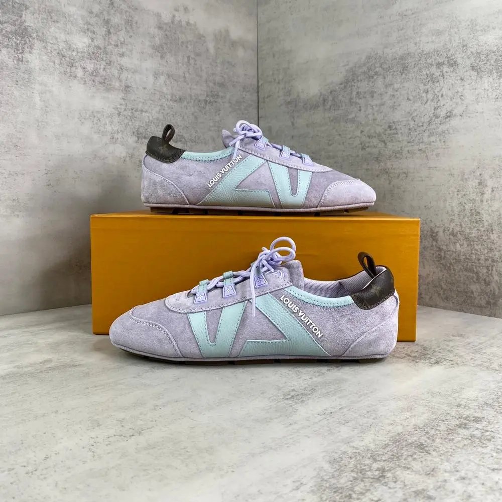 Louis Vuitton Sneakers Low-Top LV Logo image 6