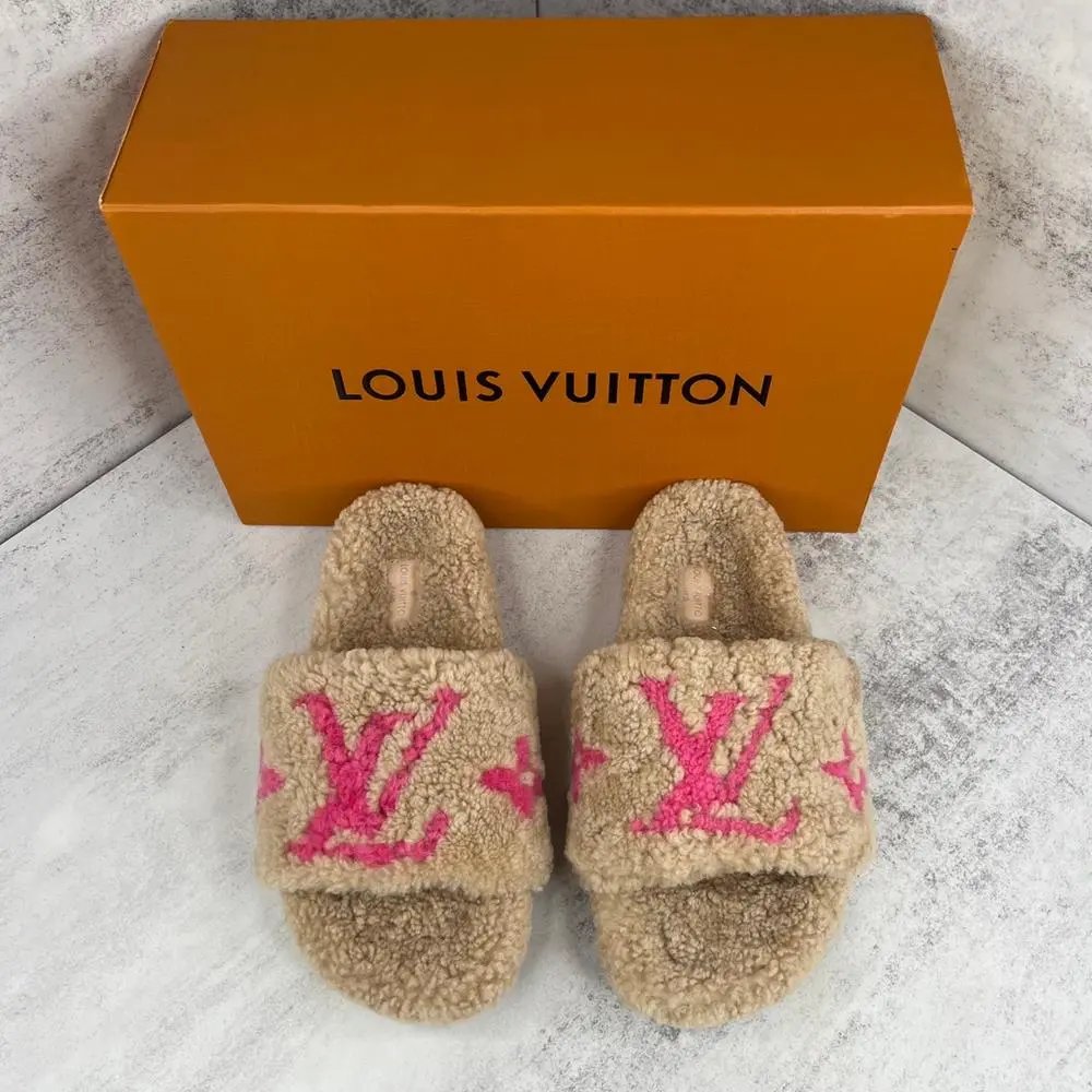 Louis Vuitton Slippers Shearling LV Monogram Slide image 5