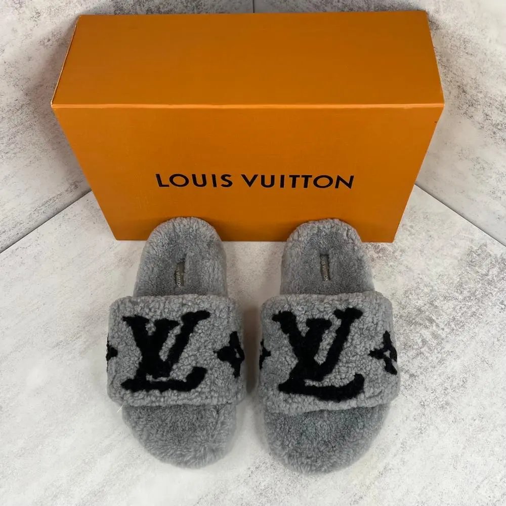 Louis Vuitton Slippers Shearling LV Monogram Slide image 4