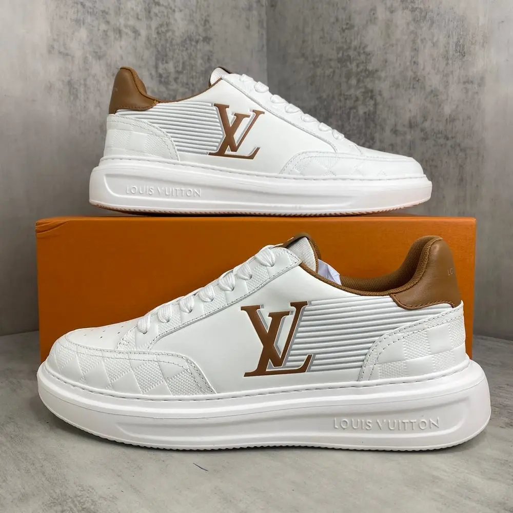 Louis Vuitton Sneakers LV Trainer — Style 12