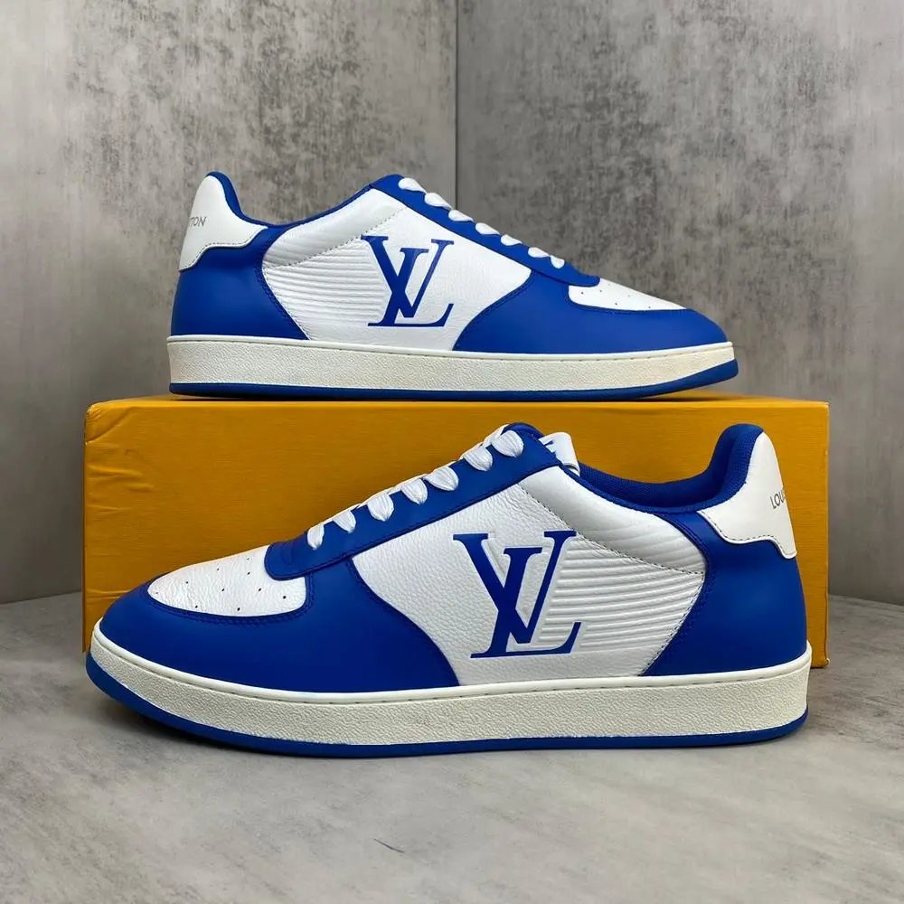 Louis Vuitton Sneakers Low-top lace-up with LV Monogram side logo image 5