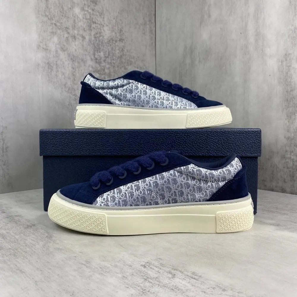 Dior Sneakers Low-top lace-up with embossed monogram panels image 3