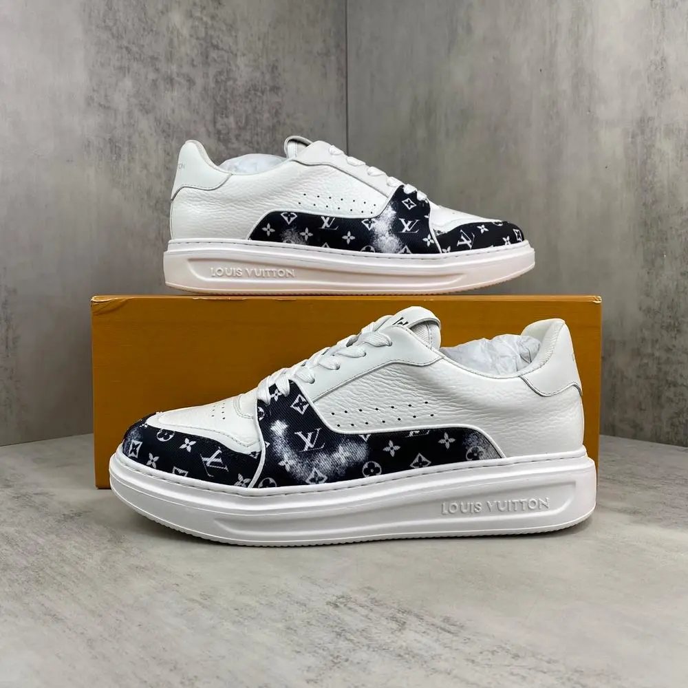 Louis Vuitton Sneakers Low-Top Monogram — Style 2