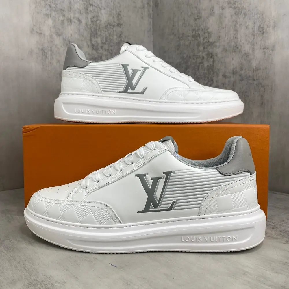 Louis Vuitton Sneakers LV Trainer — Style 9