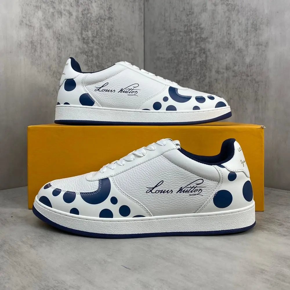 Louis Vuitton Sneakers Low-top lace-up with LV Monogram side logo image 6