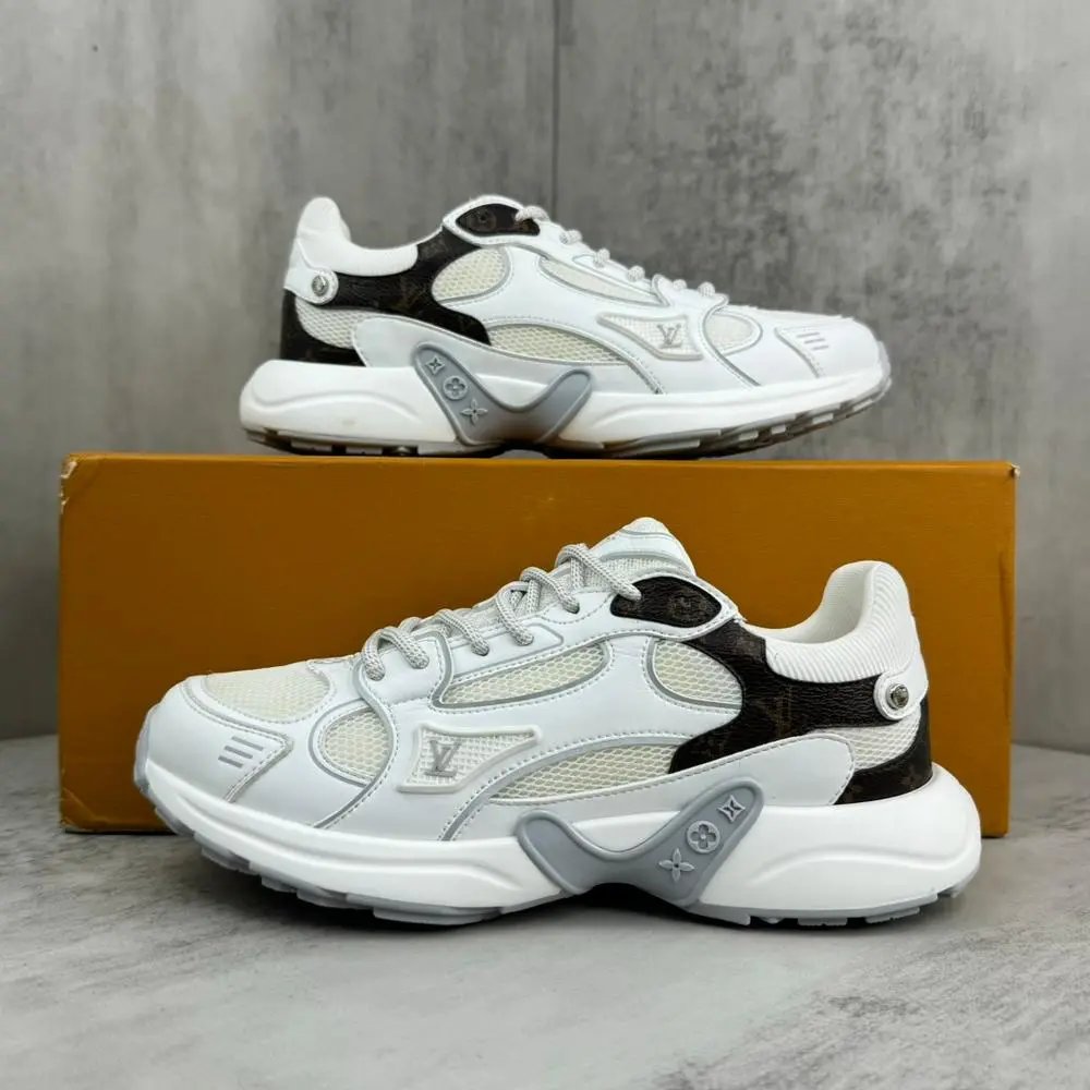 Louis Vuitton Sneakers Chunky mesh with monogram panels image 5