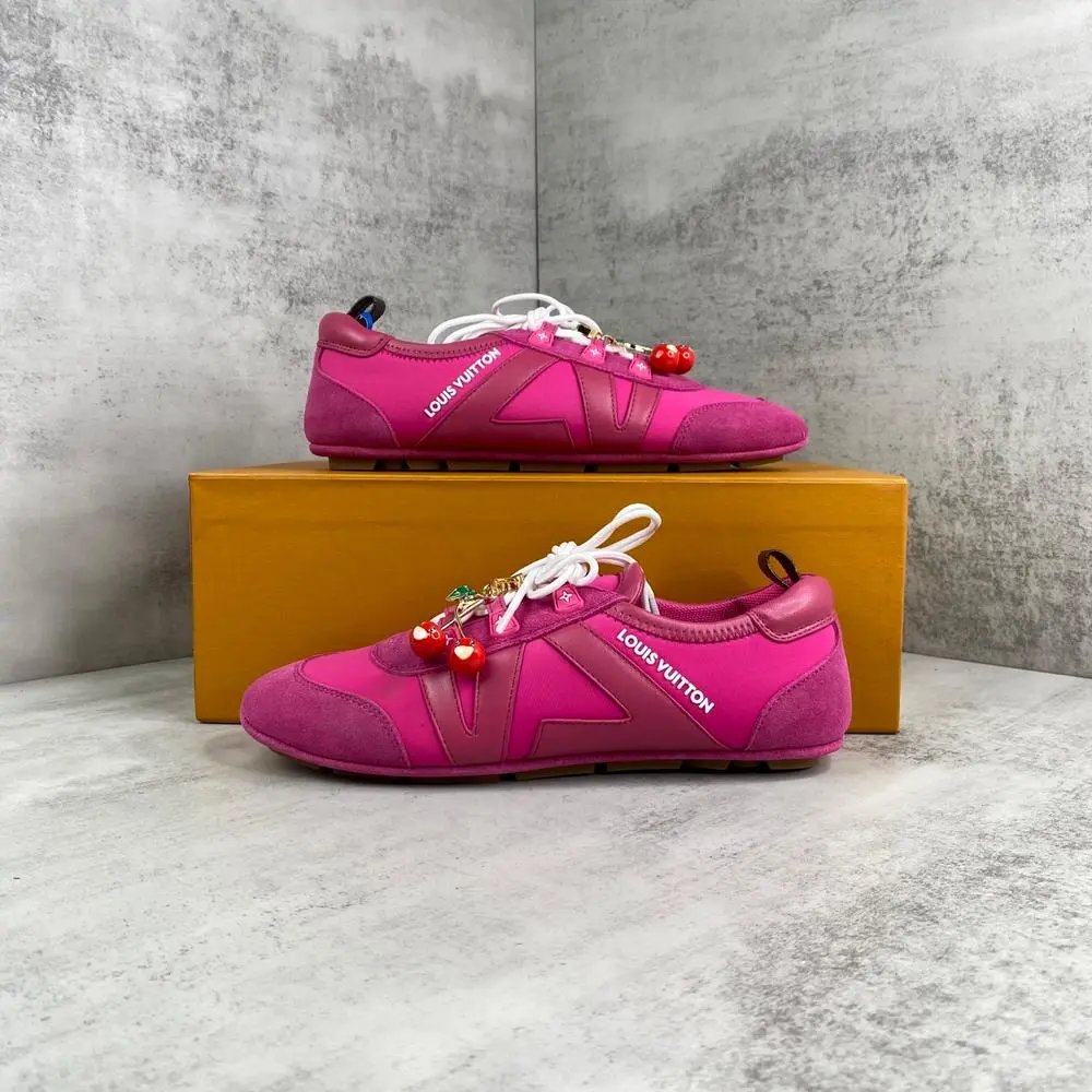 Louis Vuitton Sneakers Low-Top LV Logo image 4