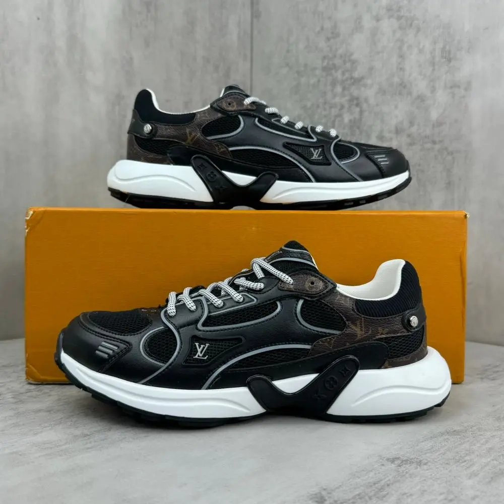 Louis Vuitton Sneakers Chunky mesh with monogram panels image 4