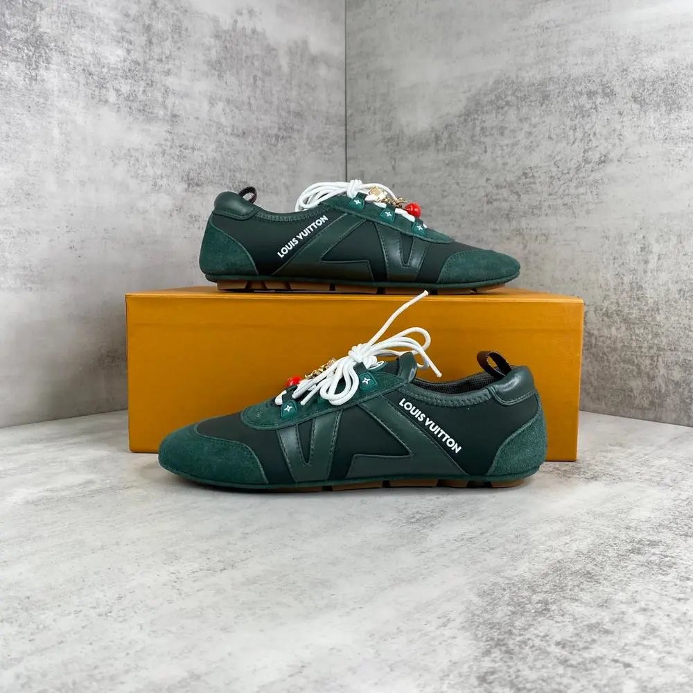 Louis Vuitton Sneakers Low-Top LV Logo image 6
