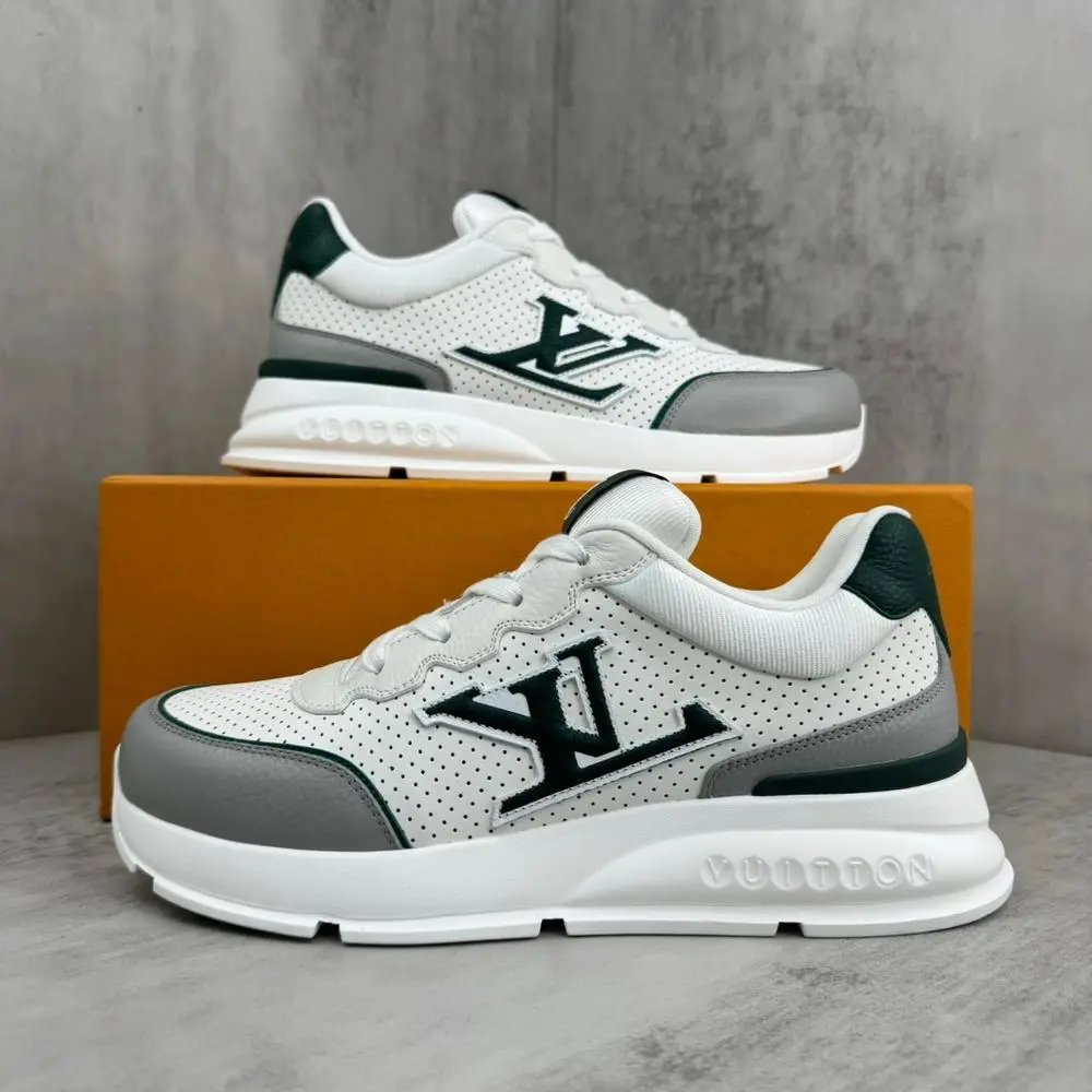 Louis Vuitton Sneakers Low-Top Lace-Up with LV Side Logo — Style 12