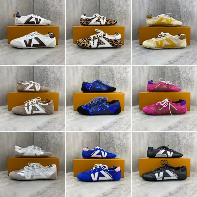 Louis Vuitton Sneakers Low-Top Lace-Up with Oversized LV Motif product detail image 1