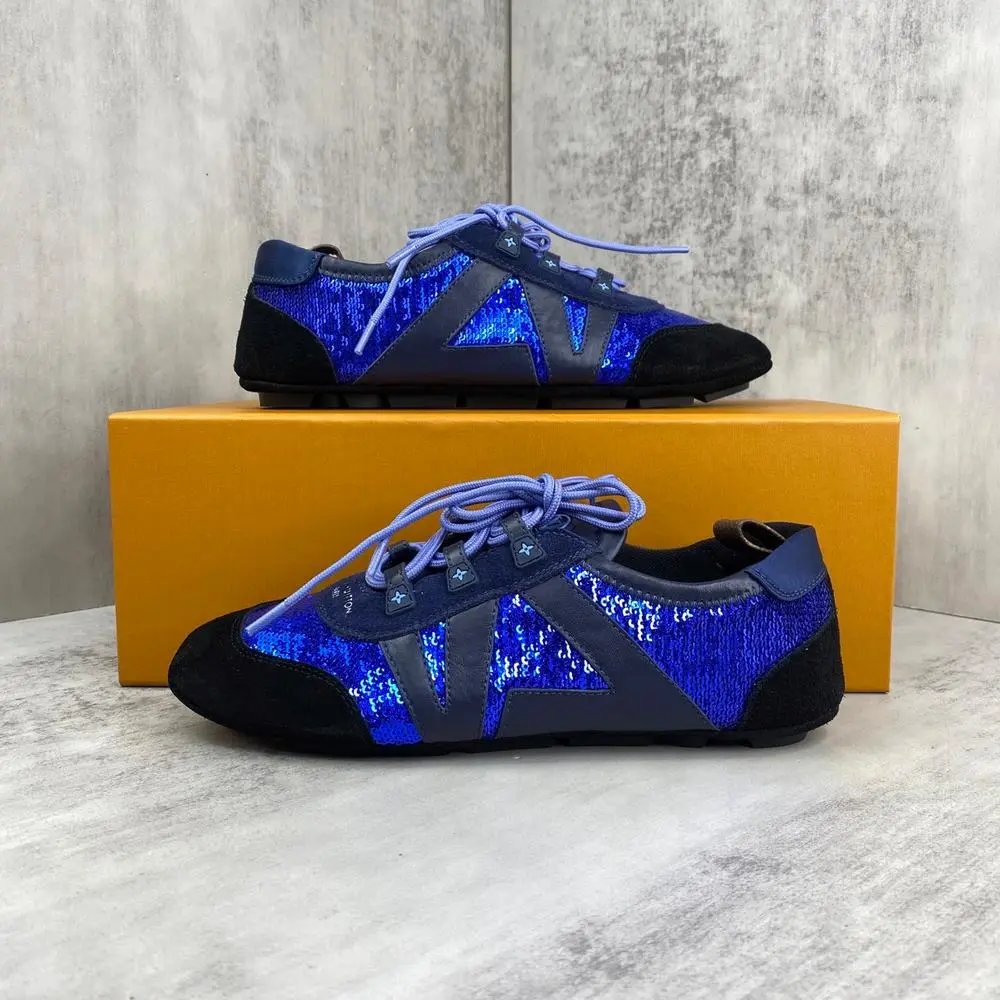 Louis Vuitton Sneakers Low-Top Lace-Up with Oversized LV Motif — Style 4