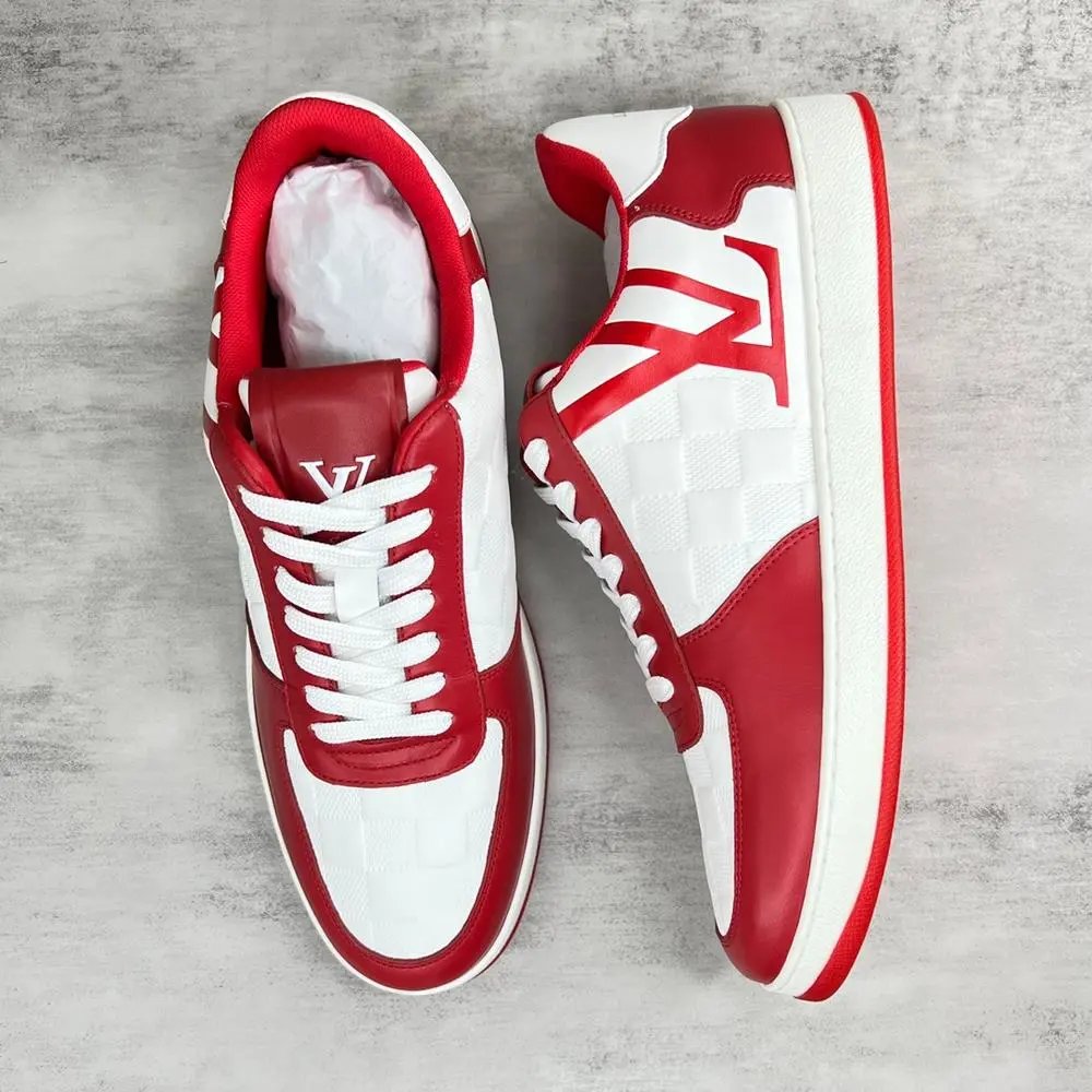Louis Vuitton Sneakers Low-top lace-up with LV monogram panels image 6