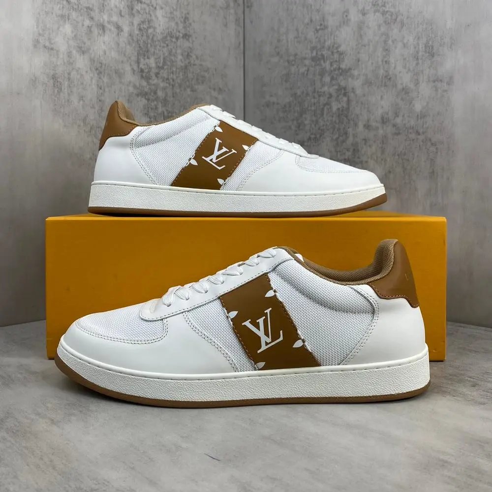 Louis Vuitton Sneakers Low-top lace-up with LV monogram panels image 3