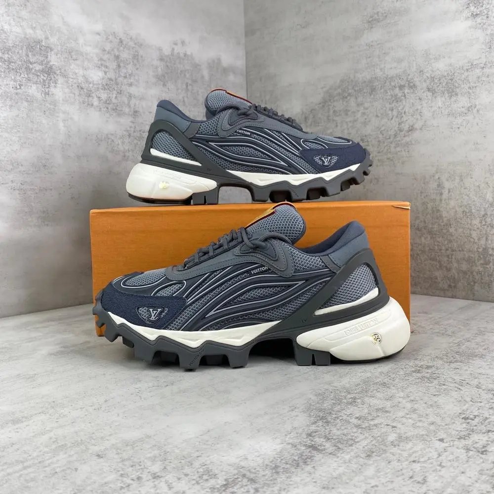 Louis Vuitton Sneakers LV Runner Tatic — Style 11