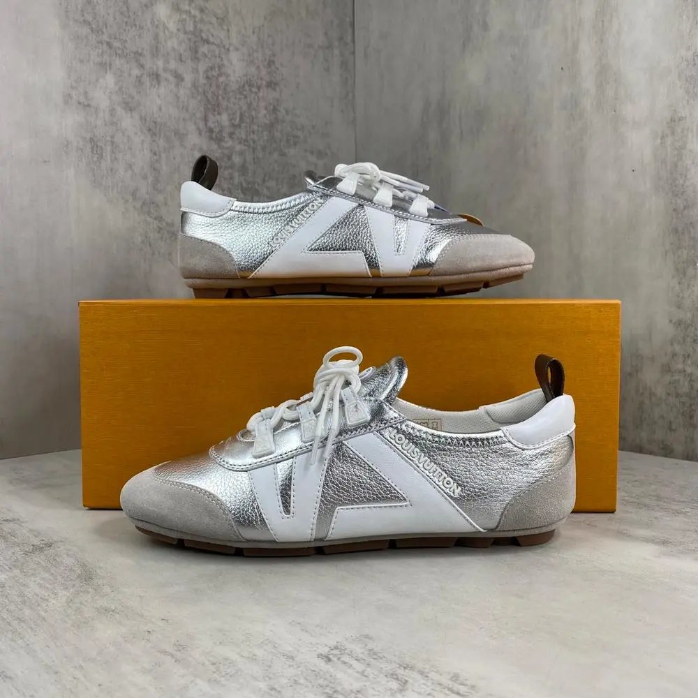 Louis Vuitton Sneakers Low-Top with Oversized LV Side Panels image 4